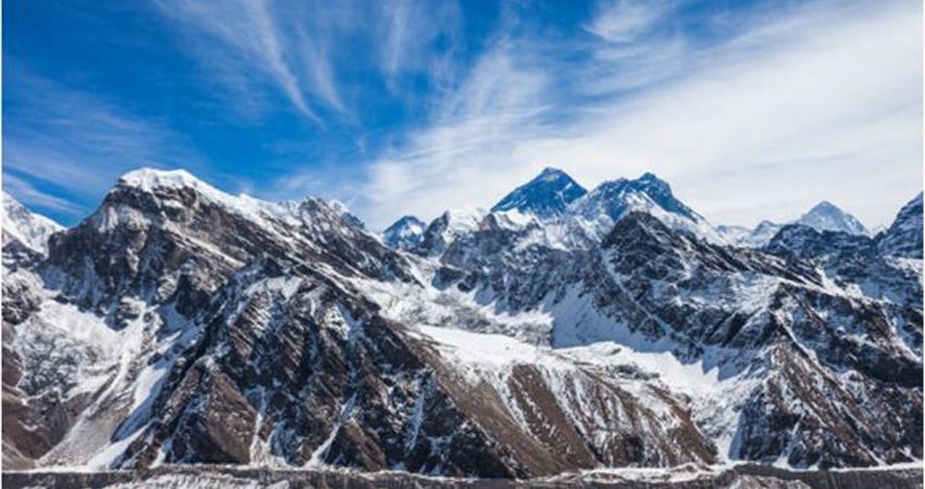 You are currently viewing A Family Reunion at the Footstep of Everest